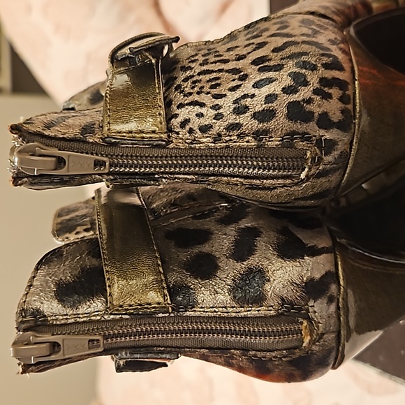 NWT high heels - Picture 3 of 4